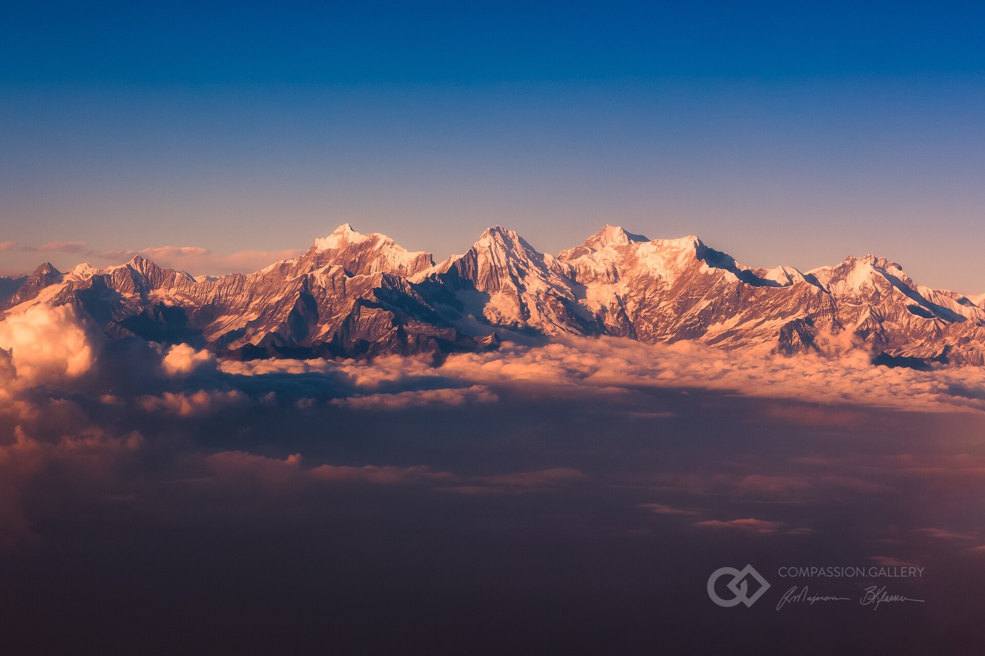 Photo of Himalayas Mountain Range, Nepal